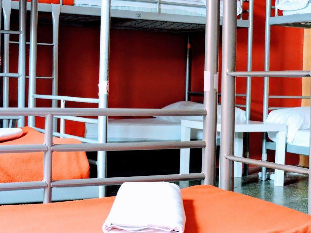 Feetup Home Backpackers Βαλένθια Εξωτερικό φωτογραφία
